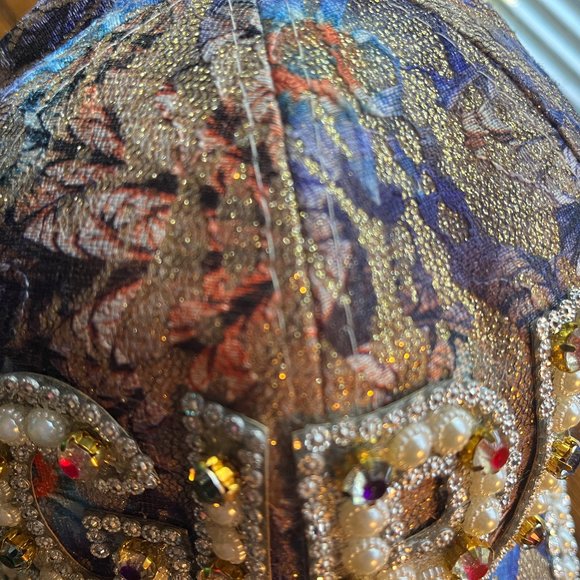 Beautiful, sequenced and bejeweled baseball cap / hat - Picture 4 of 6